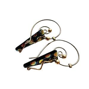 Artistic Flair: Spiraled Gold Earrings with Vibrant Accents